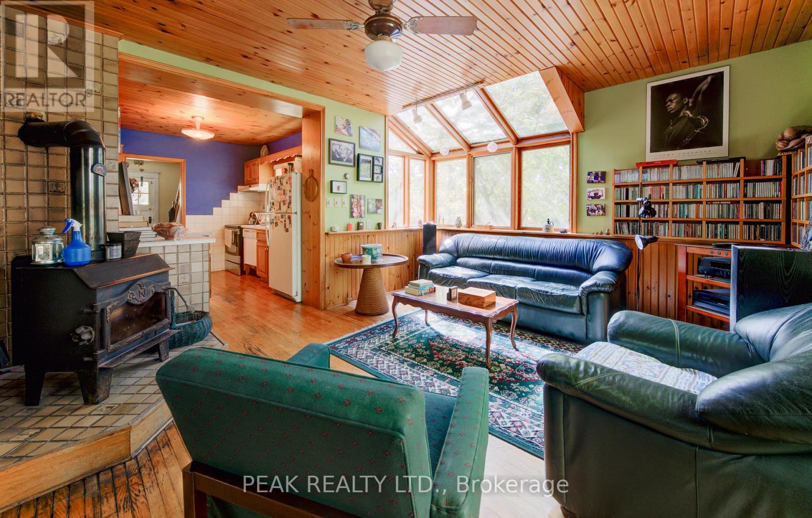 32 Elgin Street, Waterloo, Ontario  N2J 2R1 - Photo 17 - X12434411