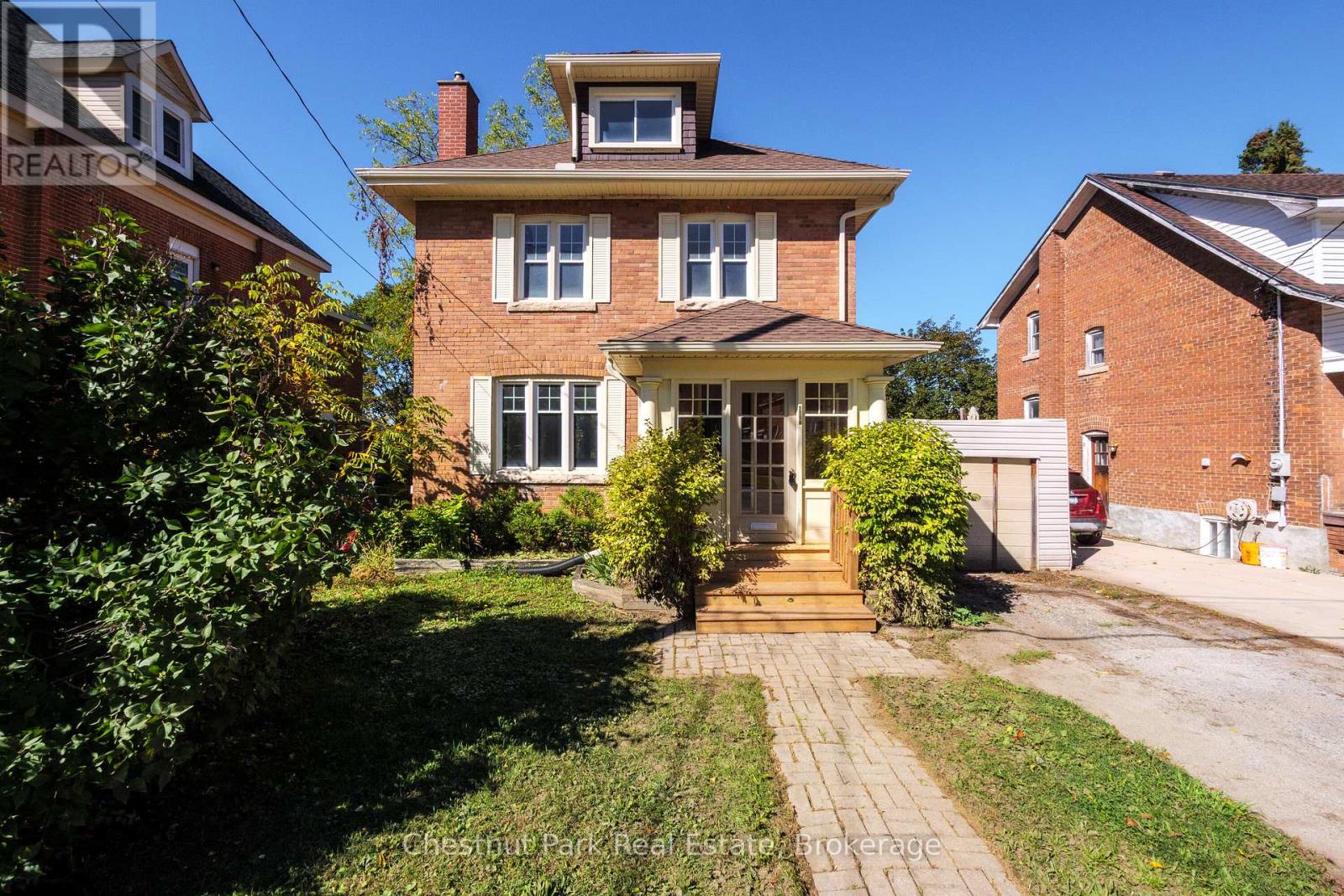 1208 4TH AVENUE E, Owen Sound, Ontario