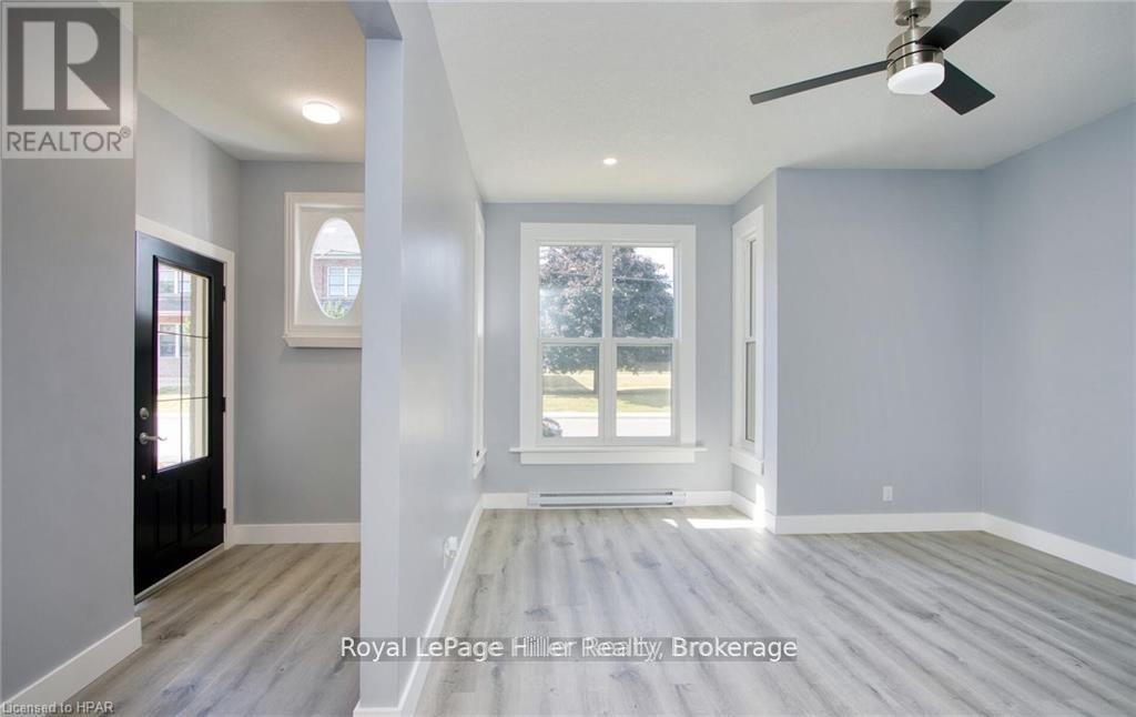 86 Shakespeare Street, Stratford, Ontario  N5A 3W4 - Photo 24 - X12439769