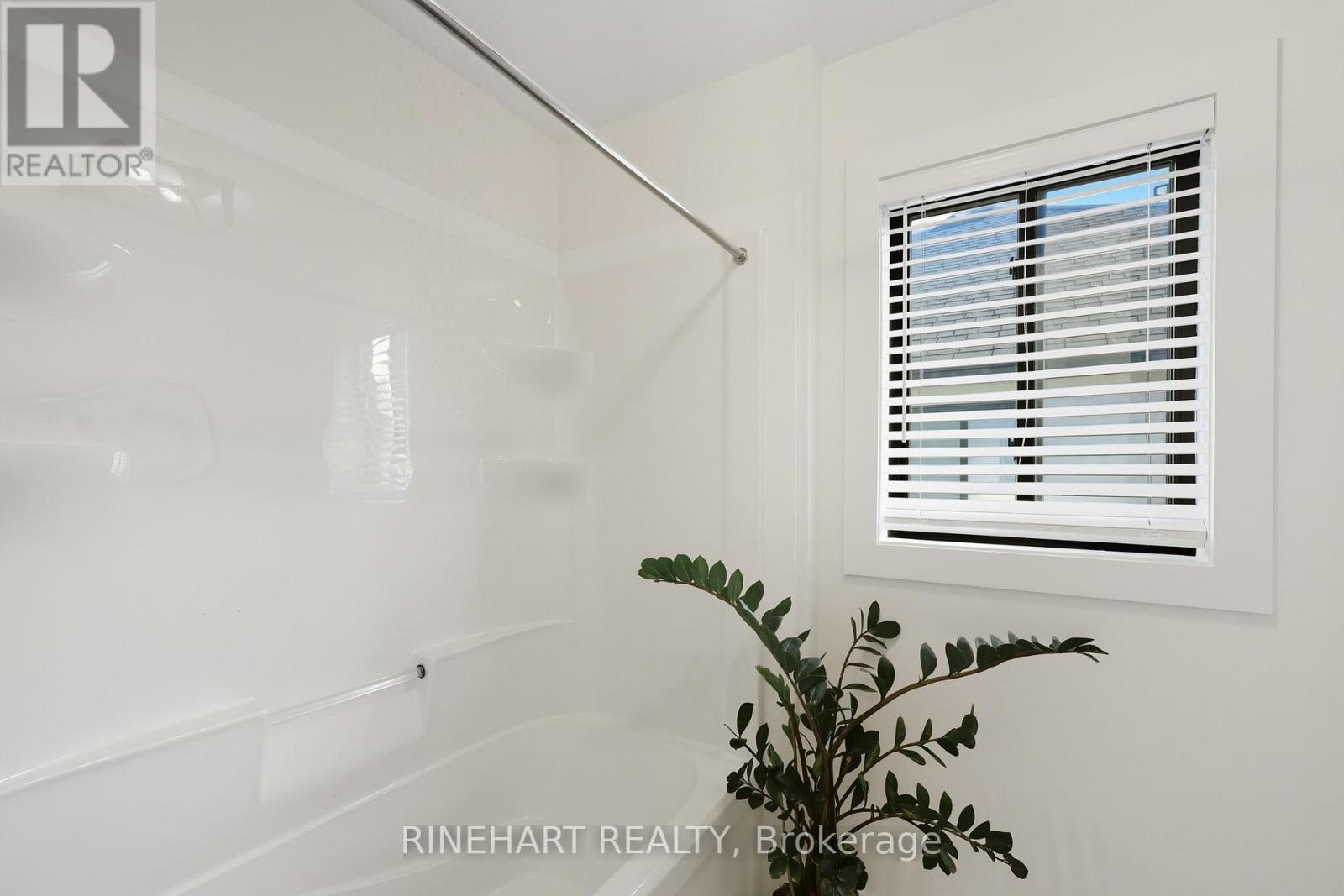 1754 Brayford Avenue, London South, Ontario  N6K 0H4 - Photo 28 - X12439695