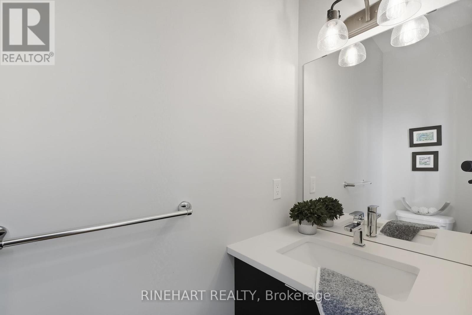 1754 Brayford Avenue, London South, Ontario  N6K 0H4 - Photo 7 - X12439695