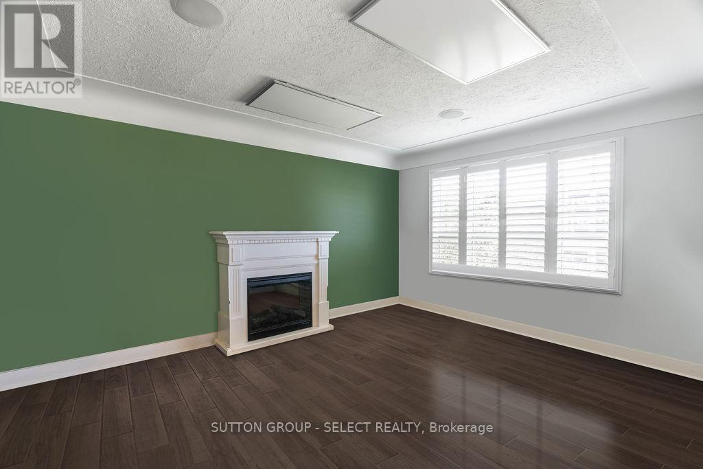 353 Clarke Road, London East, Ontario  N5W 5G4 - Photo 17 - X12439714