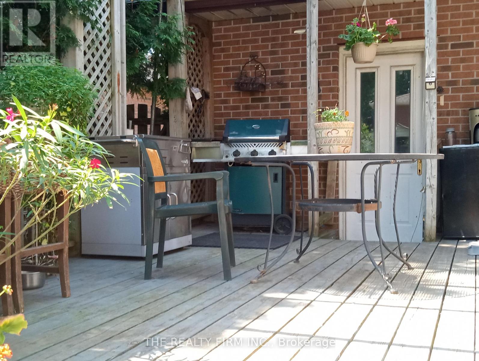 1132 Iroquois Crescent, Woodstock, Ontario  N4T 1C3 - Photo 21 - X12439764