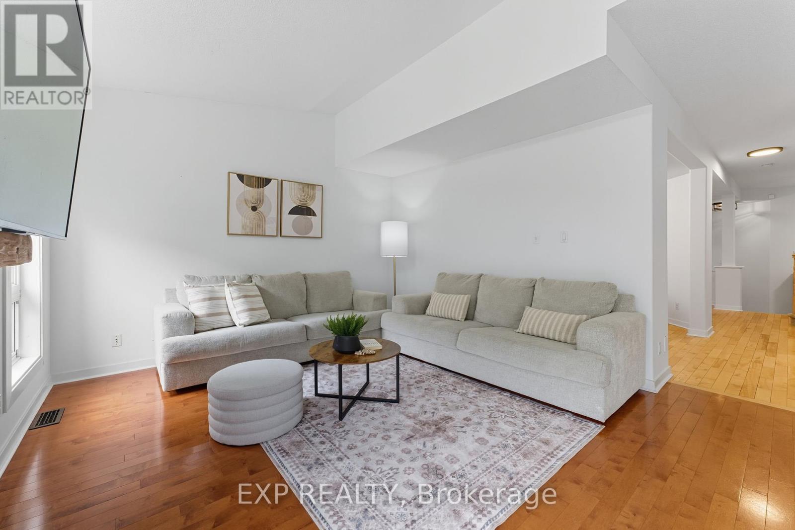16 North Harrow Drive, Ottawa, Ontario  K2J 4V7 - Photo 22 - X12439731