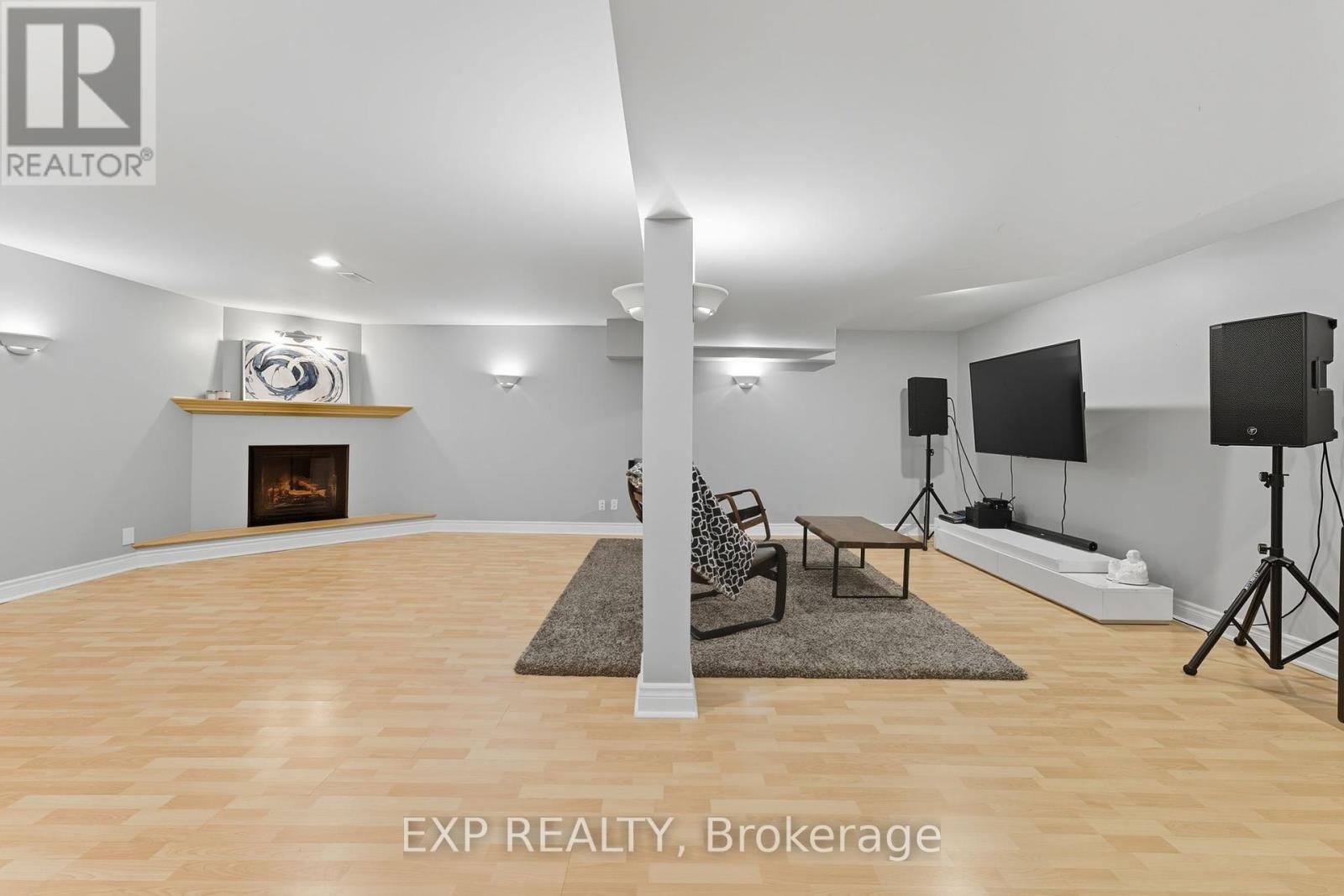 16 North Harrow Drive, Ottawa, Ontario  K2J 4V7 - Photo 34 - X12439731