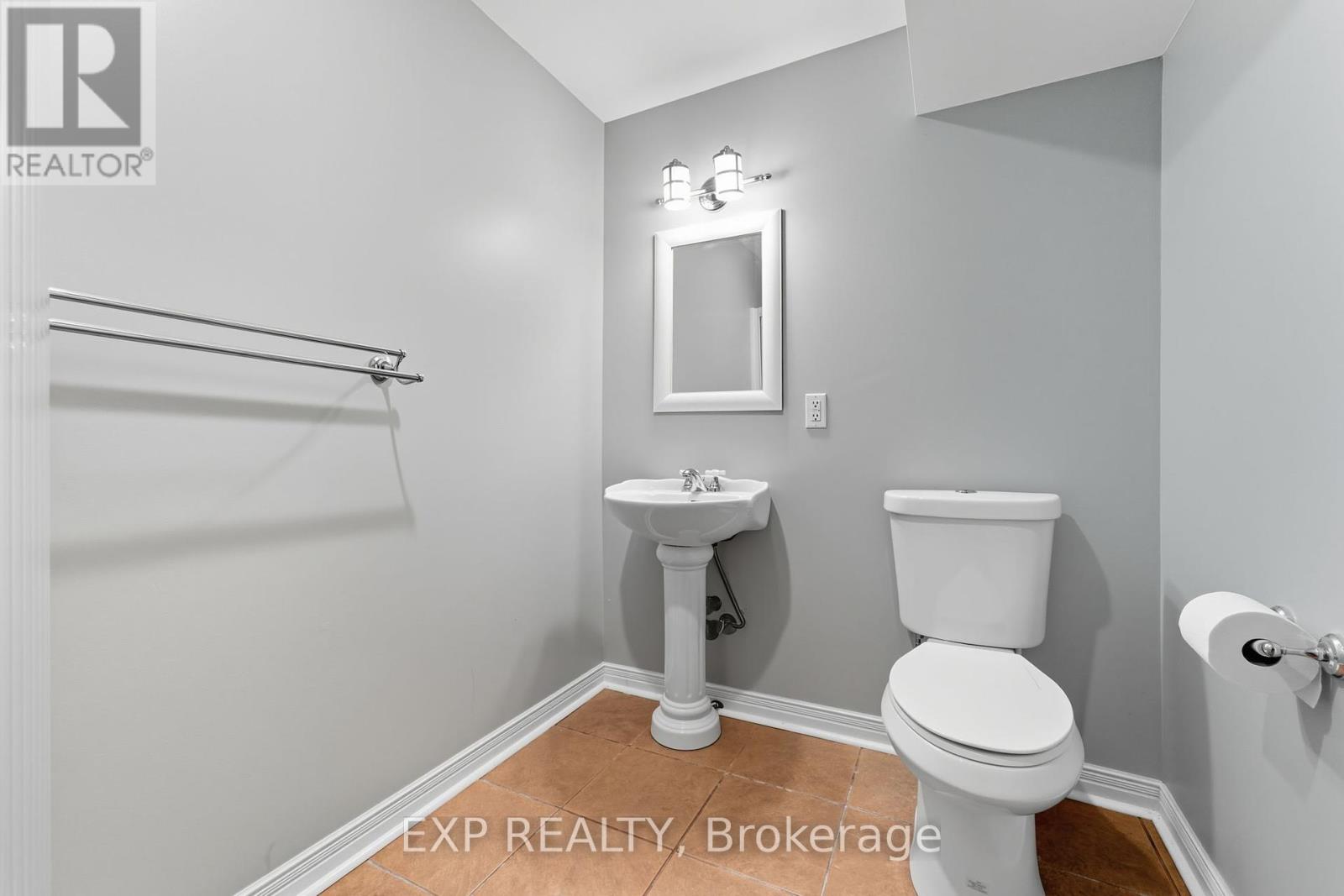 16 North Harrow Drive, Ottawa, Ontario  K2J 4V7 - Photo 38 - X12439731