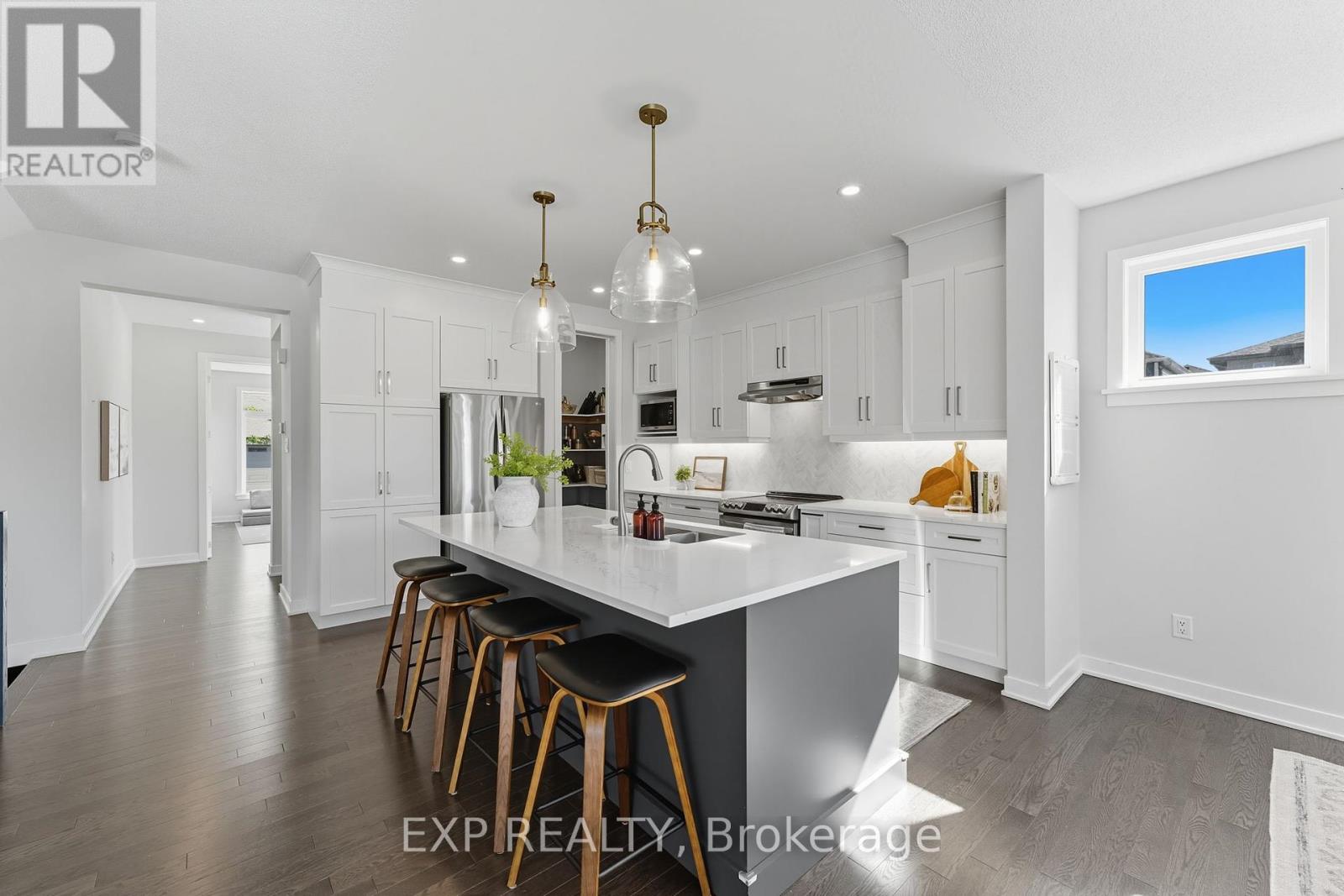 40 Fanning Street, Carleton Place, Ontario  K7C 0J3 - Photo 7 - X12439741