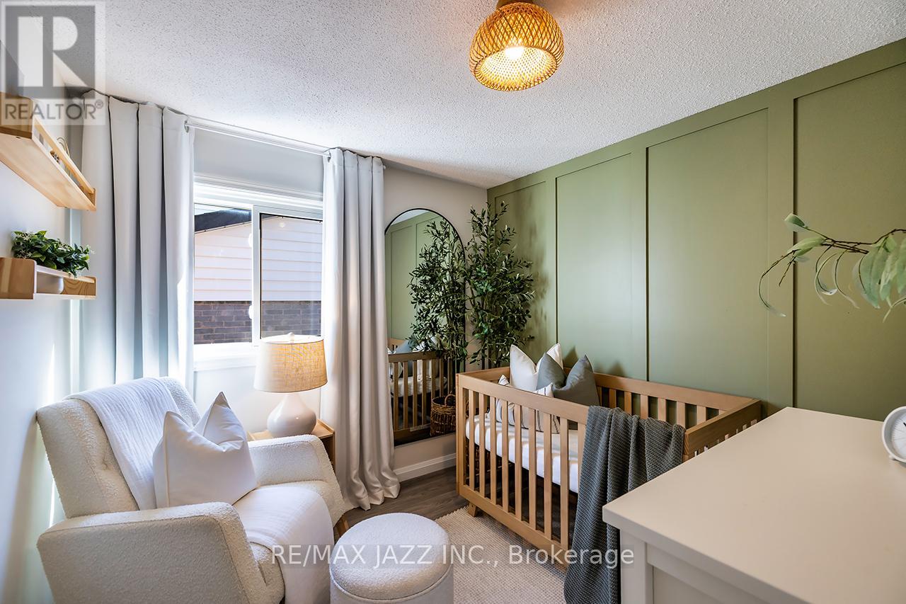 541 Galahad Drive, Oshawa, Ontario  L1K 1L9 - Photo 16 - E12437006