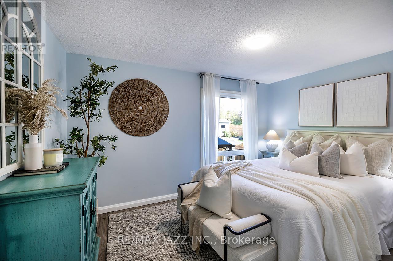 541 Galahad Drive, Oshawa, Ontario  L1K 1L9 - Photo 13 - E12437006