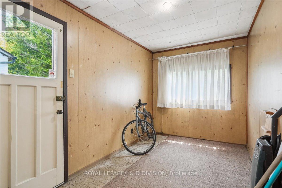 51 Chicora Avenue, Toronto, Ontario  M5R 1T7 - Photo 14 - C12439574