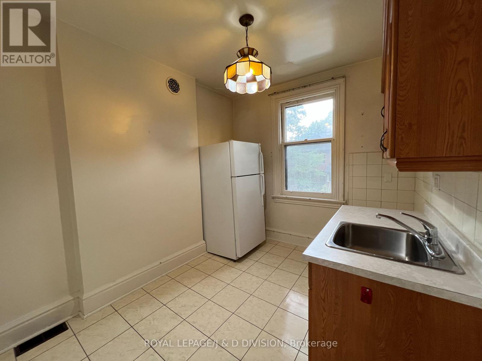 51 Chicora Avenue, Toronto, Ontario  M5R 1T7 - Photo 25 - C12439574