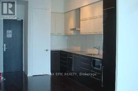 Ph203 - 770 Bay Street, Toronto, Ontario  M5G 1N6 - Photo 2 - C12439619