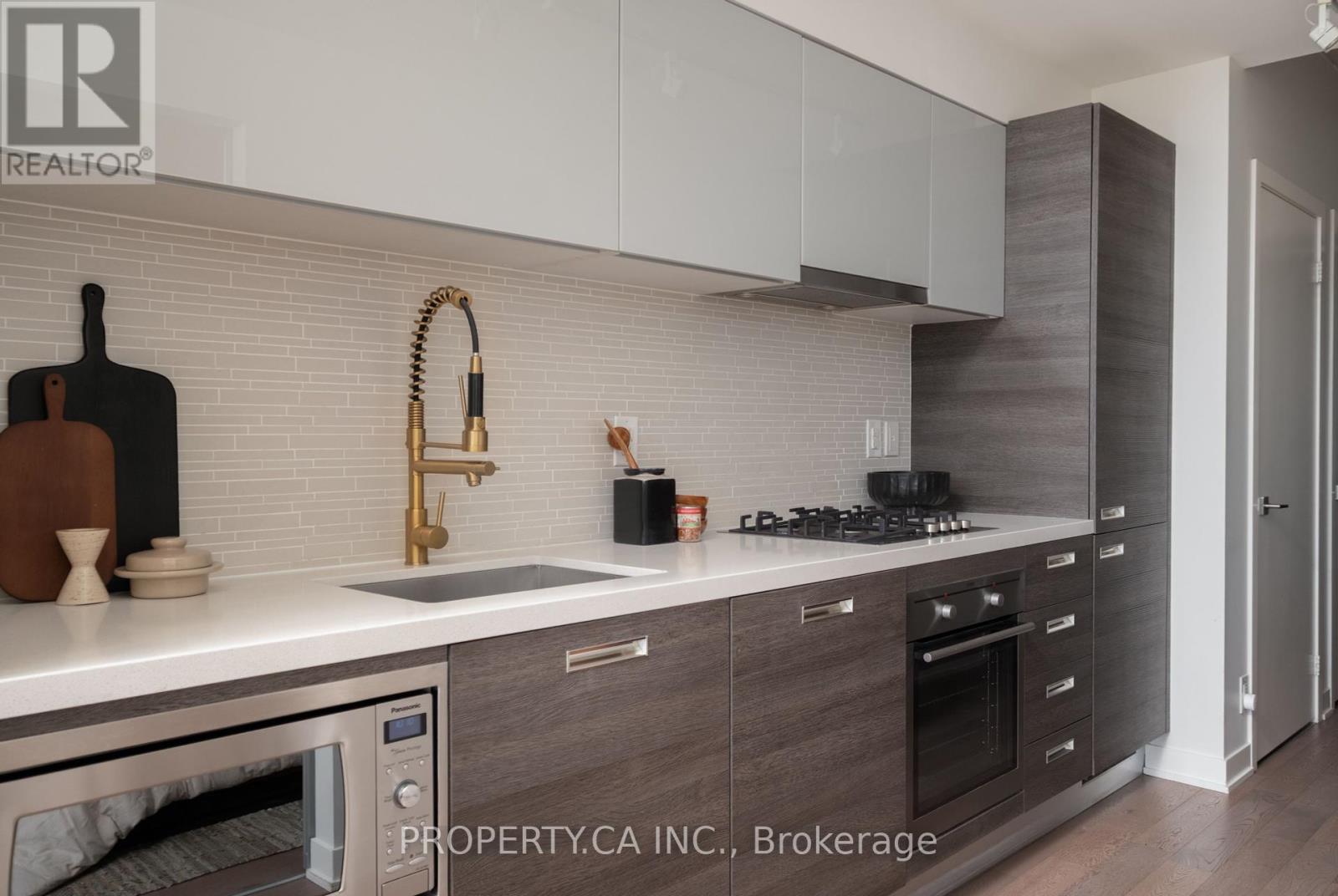 507 - 1239 Dundas Street W, Toronto, Ontario  M6J 1X6 - Photo 10 - C12439634