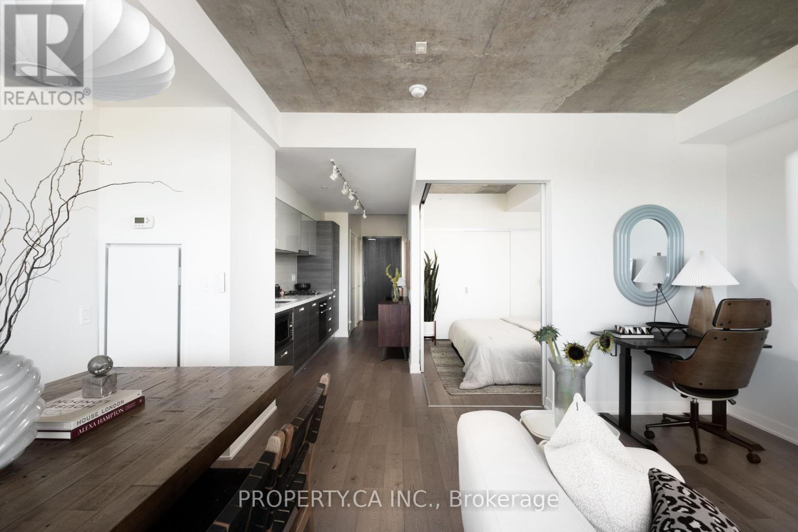 507 - 1239 Dundas Street W, Toronto, Ontario  M6J 1X6 - Photo 16 - C12439634