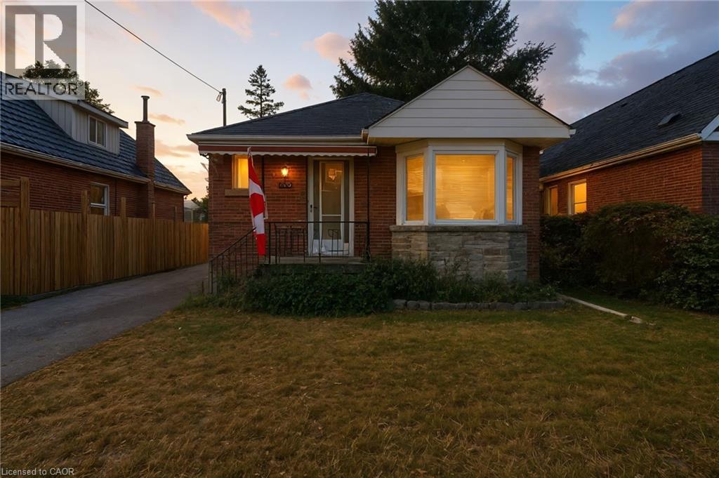 608 FENNELL Avenue E, Hamilton, Ontario