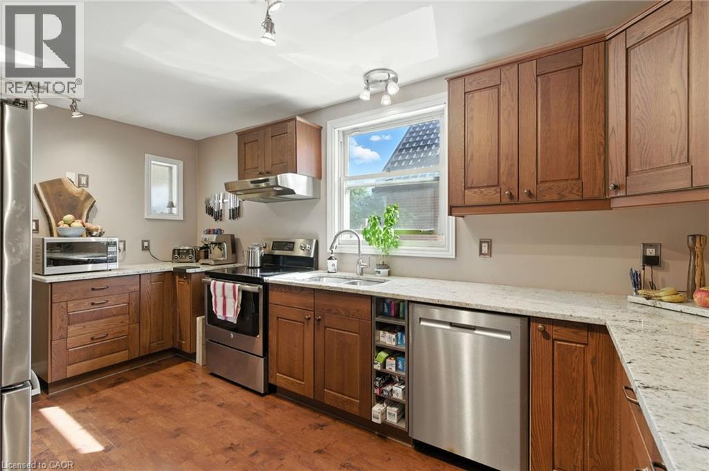 608 Fennell Avenue E, Hamilton, Ontario  L8V 1T4 - Photo 11 - 40773594
