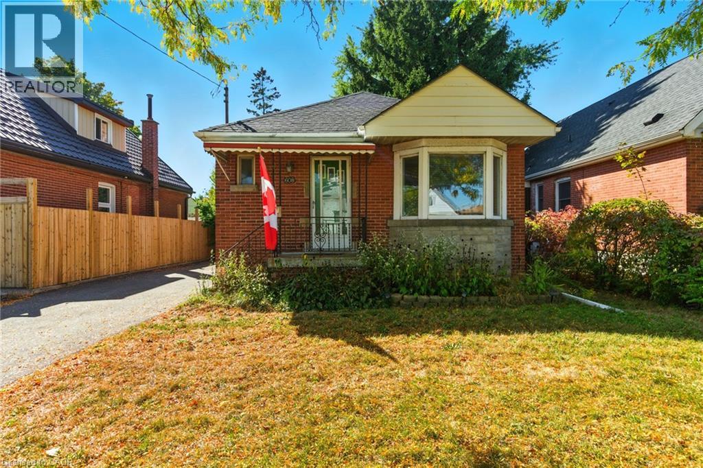 608 Fennell Avenue E, Hamilton, Ontario  L8V 1T4 - Photo 2 - 40773594