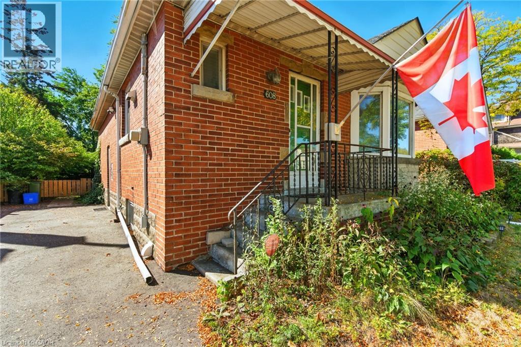 608 Fennell Avenue E, Hamilton, Ontario  L8V 1T4 - Photo 5 - 40773594