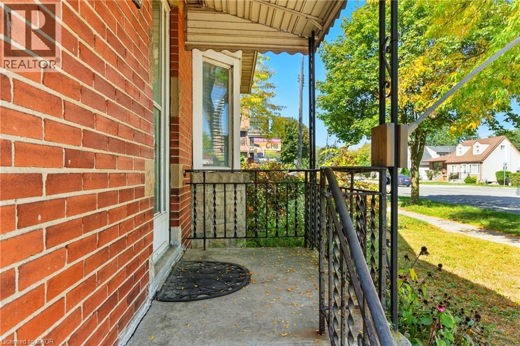 608 Fennell Avenue E, Hamilton, Ontario  L8V 1T4 - Photo 6 - 40773594