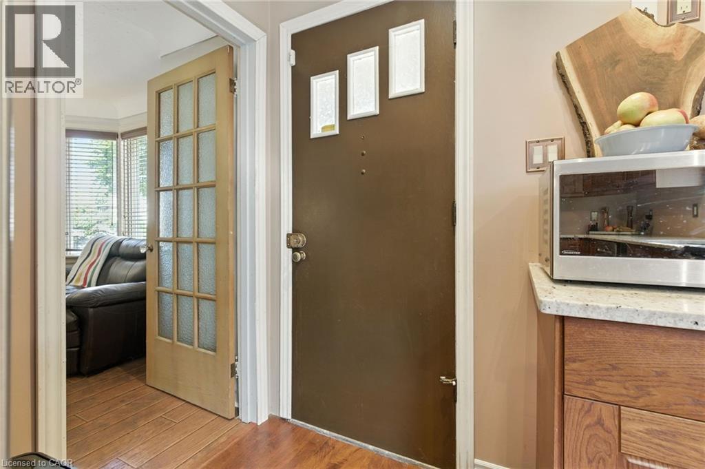 608 Fennell Avenue E, Hamilton, Ontario  L8V 1T4 - Photo 7 - 40773594