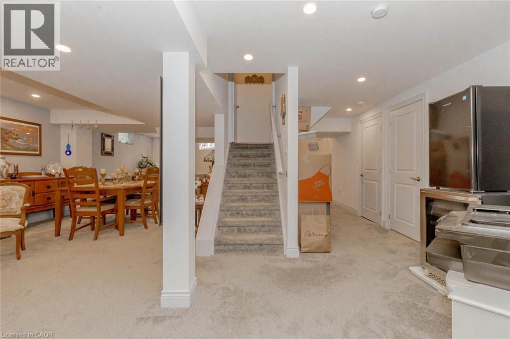 2224 Colonel William Parkway, Oakville, Ontario  L6M 0B6 - Photo 34 - 40720867