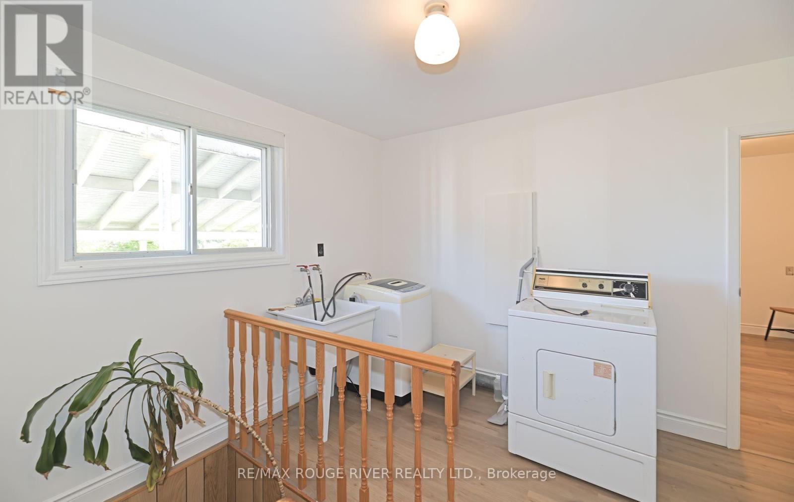 710 Kingfisher Drive, Pickering, Ontario  L1W 1X5 - Photo 19 - E12439489