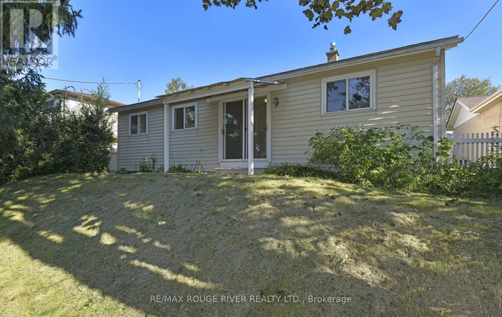 710 Kingfisher Drive, Pickering, Ontario  L1W 1X5 - Photo 20 - E12439489