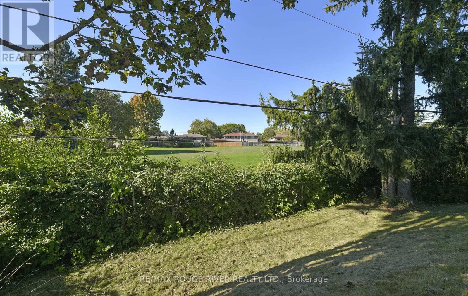 710 Kingfisher Drive, Pickering, Ontario  L1W 1X5 - Photo 22 - E12439489