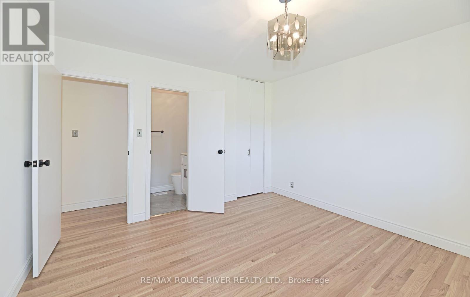 710 Kingfisher Drive, Pickering, Ontario  L1W 1X5 - Photo 9 - E12439489