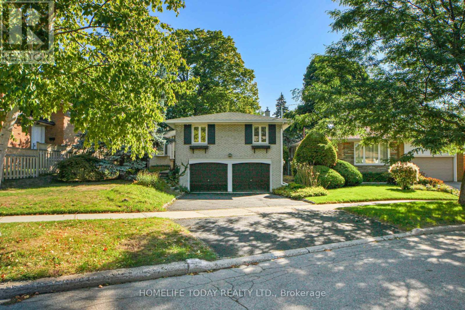 5 Landfair Crescent, Toronto, Ontario  M1J 3A6 - Photo 1 - E12439510
