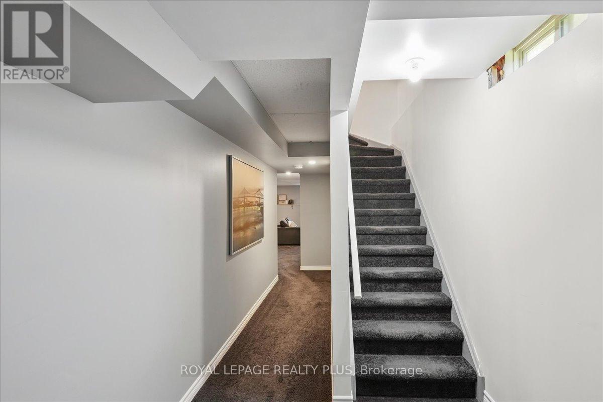 28 Aldonschool Court, Ajax, Ontario  L1S 0C5 - Photo 34 - E12439606