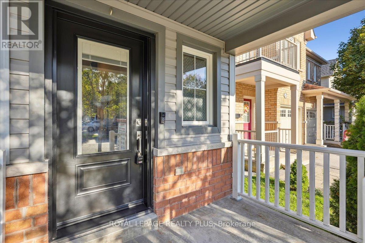 28 Aldonschool Court, Ajax, Ontario  L1S 0C5 - Photo 5 - E12439606