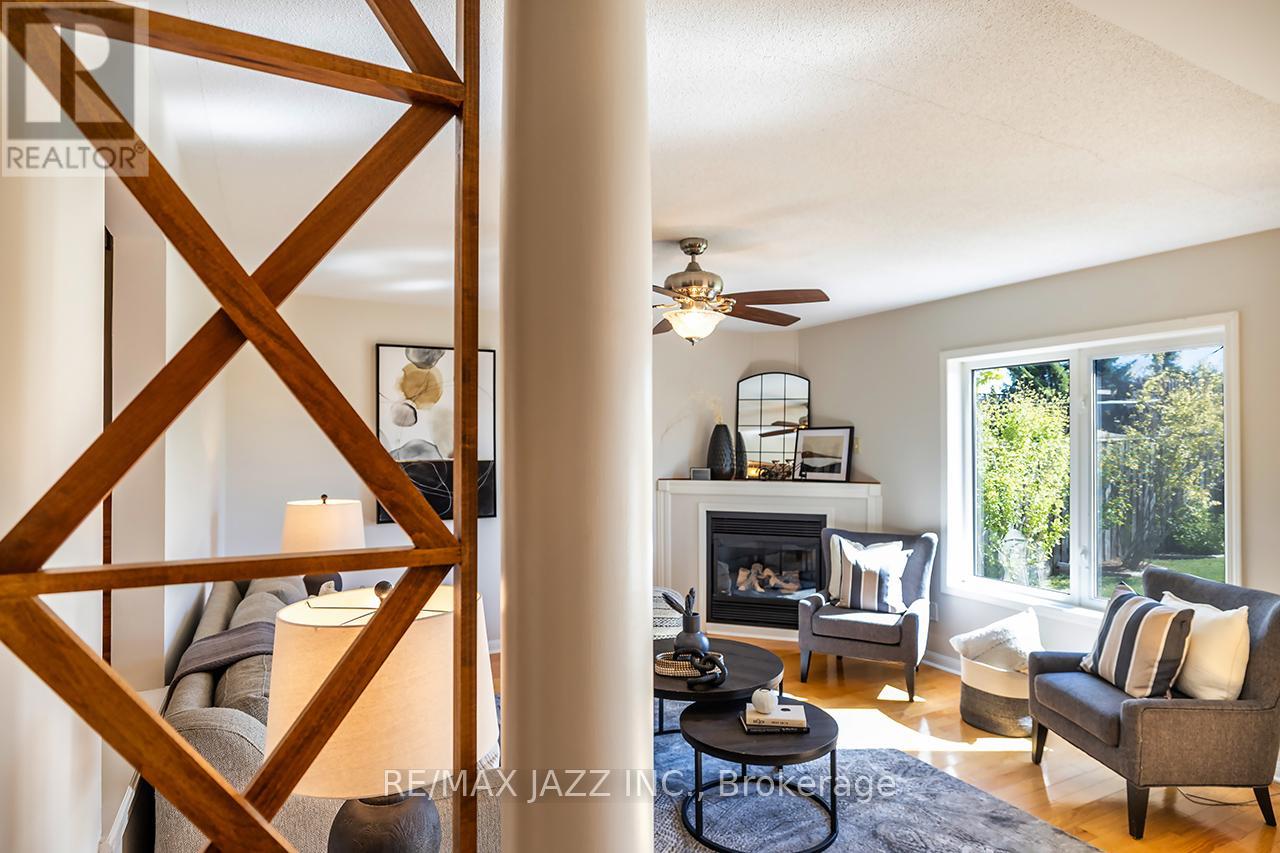 115 Padfield Drive, Clarington, Ontario  L1C 5H6 - Photo 11 - E12439720
