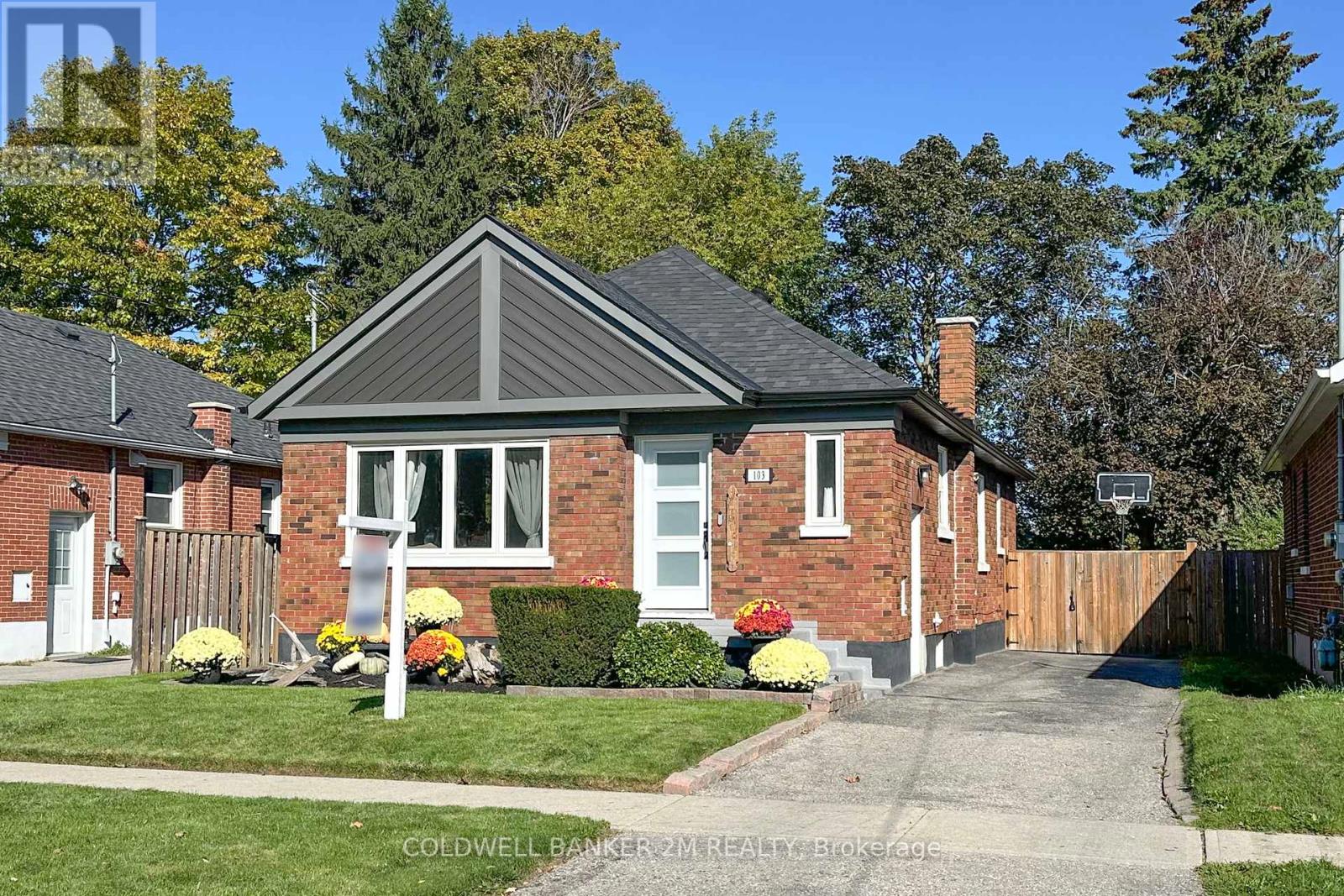 103 Oakes Avenue, Oshawa, Ontario  L1G 6C5 - Photo 1 - E12439722