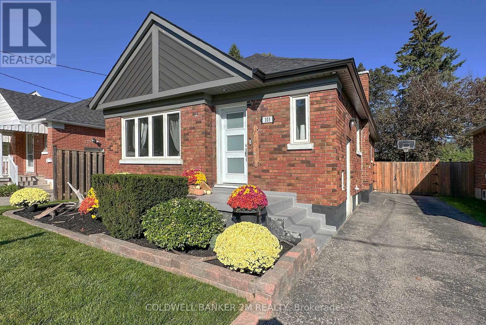 103 Oakes Avenue, Oshawa, Ontario  L1G 6C5 - Photo 2 - E12439722