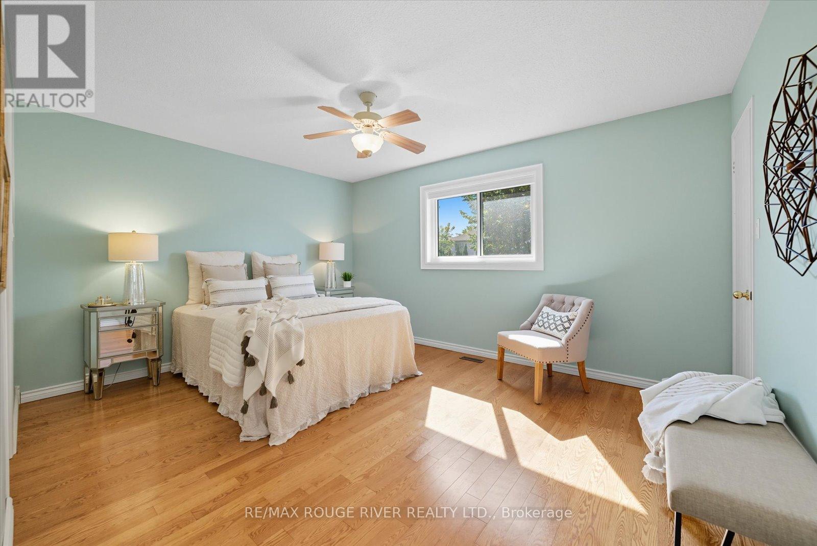 20 Laurelwood Street, Clarington, Ontario  L1C 4Z7 - Photo 12 - E12439770