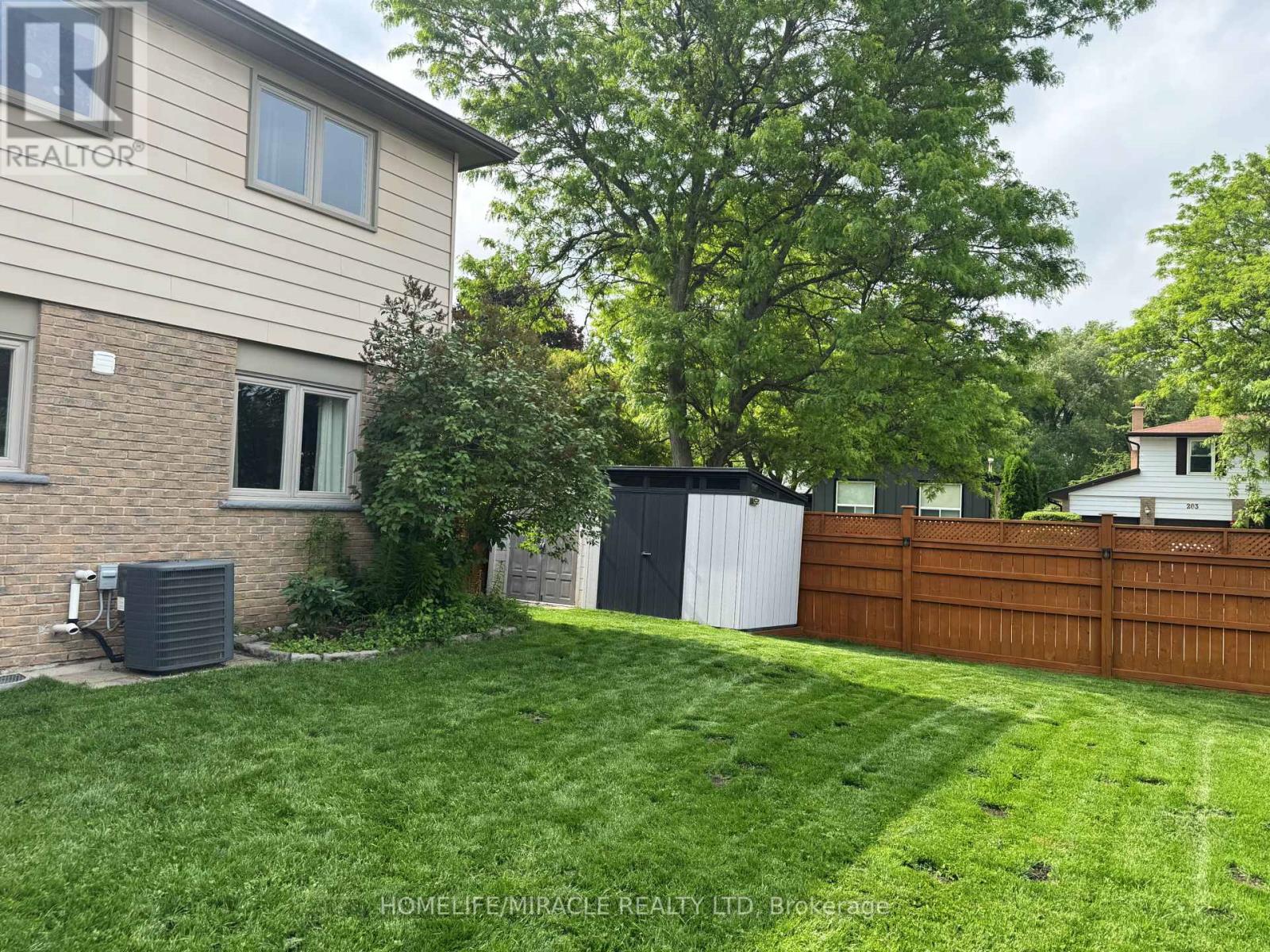 104 Stuart Street, Whitchurch-Stouffville, Ontario  L4A 4S2 - Photo 10 - N12439471