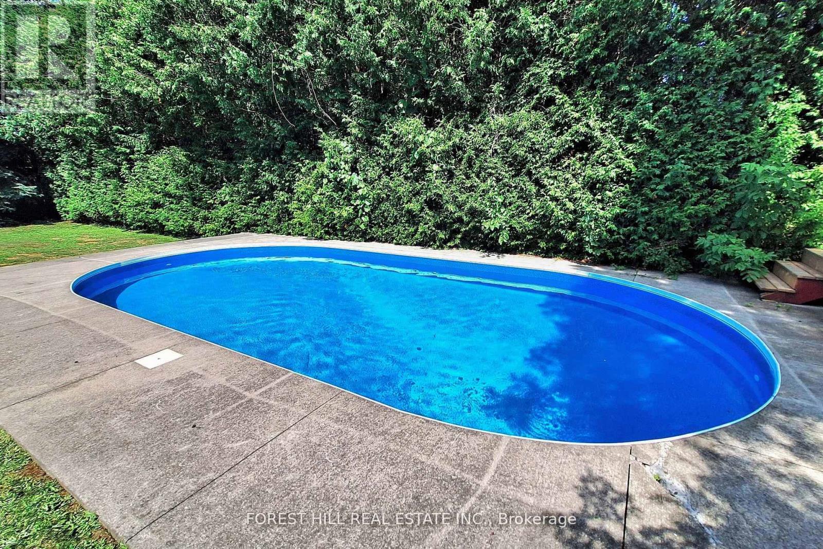 21 Lallien Drive, Bradford West Gwillimbury, Ontario  L0G 1B0 - Photo 34 - N12439491