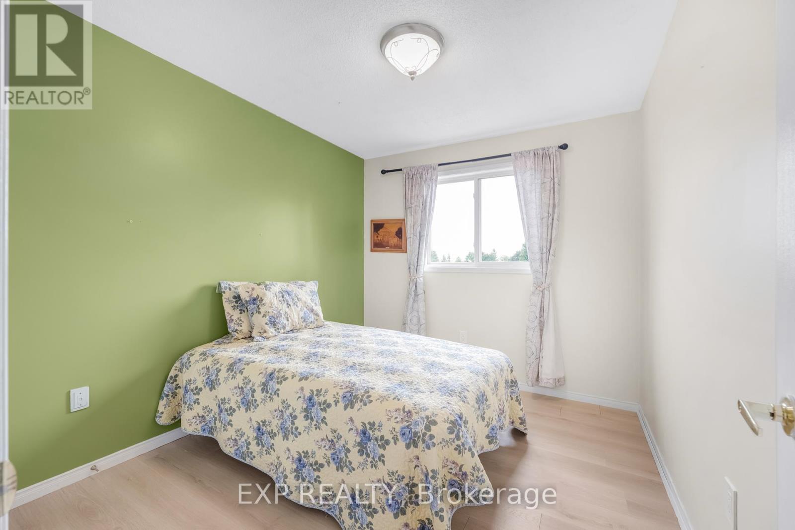 69 Clearmeadow Boulevard, Newmarket, Ontario  L3X 2M6 - Photo 23 - N12439493