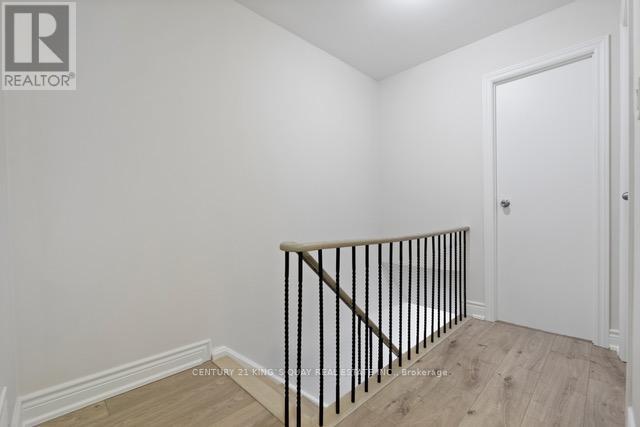 37 New Port Way, Markham, Ontario  L3T 5G3 - Photo 20 - N12439558