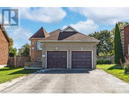 UPPER - 9 KESTREL COURT, Barrie, Ontario