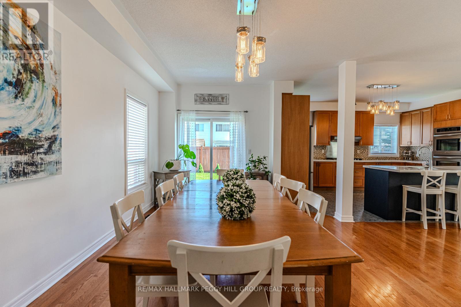 64 Lake Crescent, Barrie, Ontario  L4N 6A6 - Photo 10 - S12439605