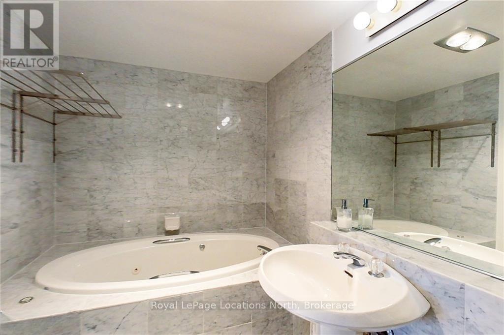 872 Suncrest Circle, Collingwood, Ontario  L9Y 5C7 - Photo 18 - S12417159