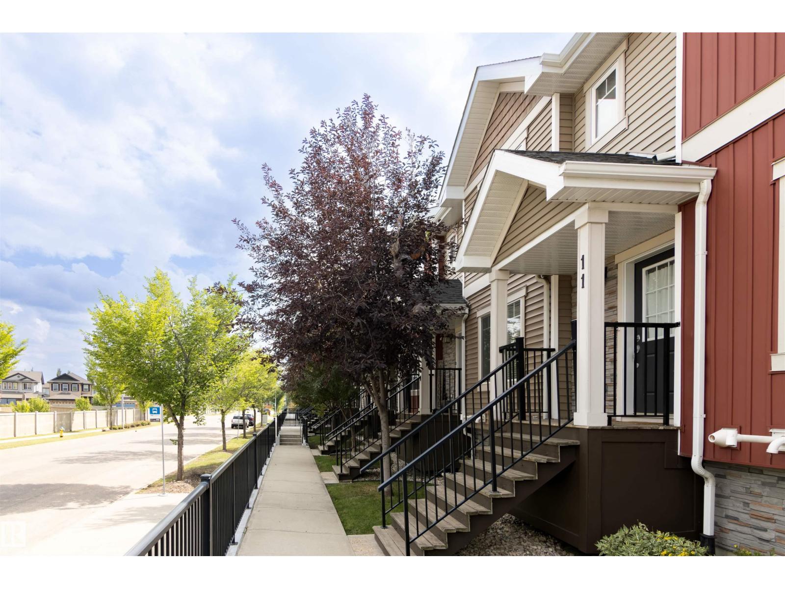 #11 13810 166 Av Nw, Edmonton, Alberta  T6V 0K4 - Photo 1 - E4460381