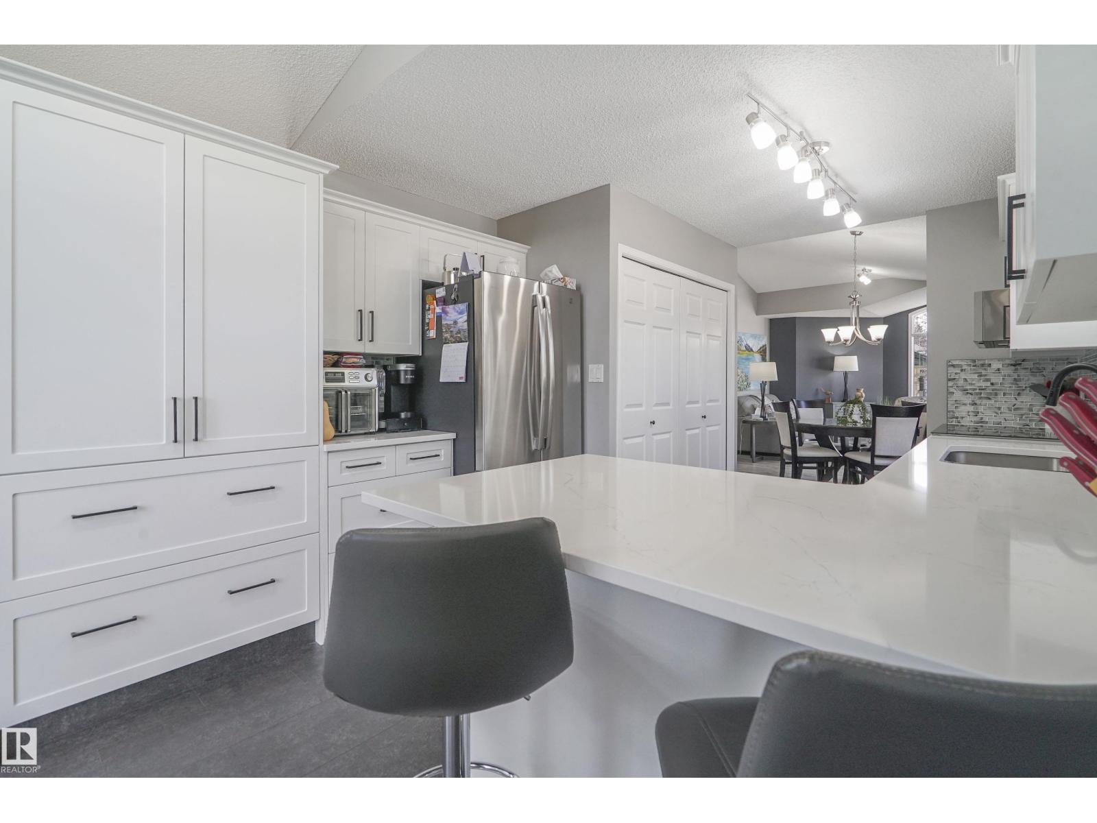 1038 Carter Crest Rd Nw, Edmonton, Alberta  T6R 2K2 - Photo 27 - E4460382