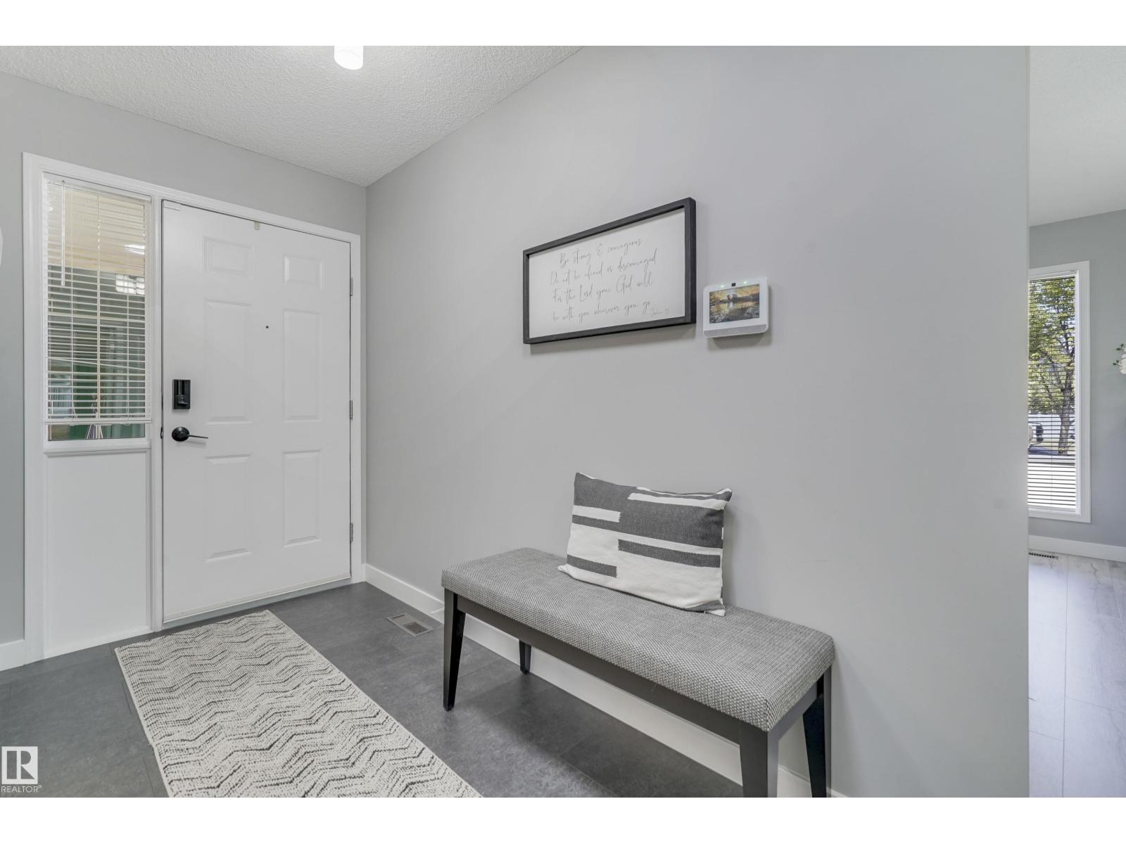 1038 Carter Crest Rd Nw, Edmonton, Alberta  T6R 2K2 - Photo 5 - E4460382