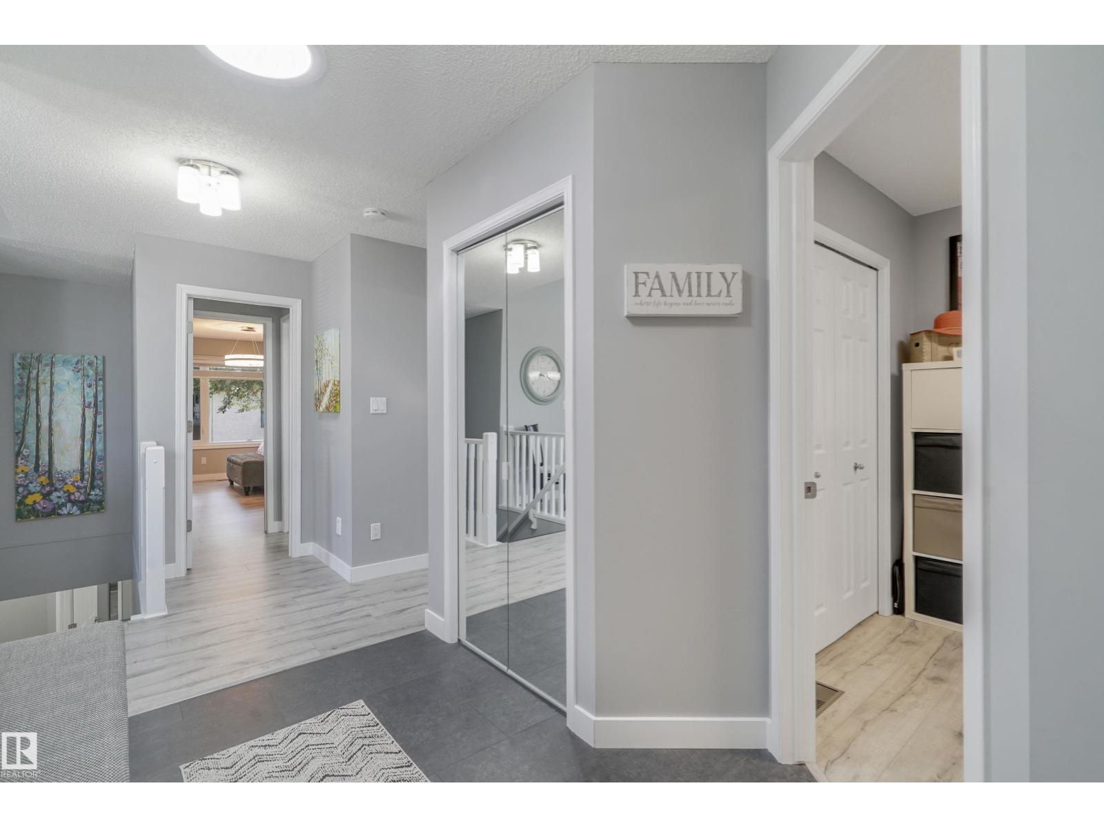 1038 Carter Crest Rd Nw, Edmonton, Alberta  T6R 2K2 - Photo 6 - E4460382