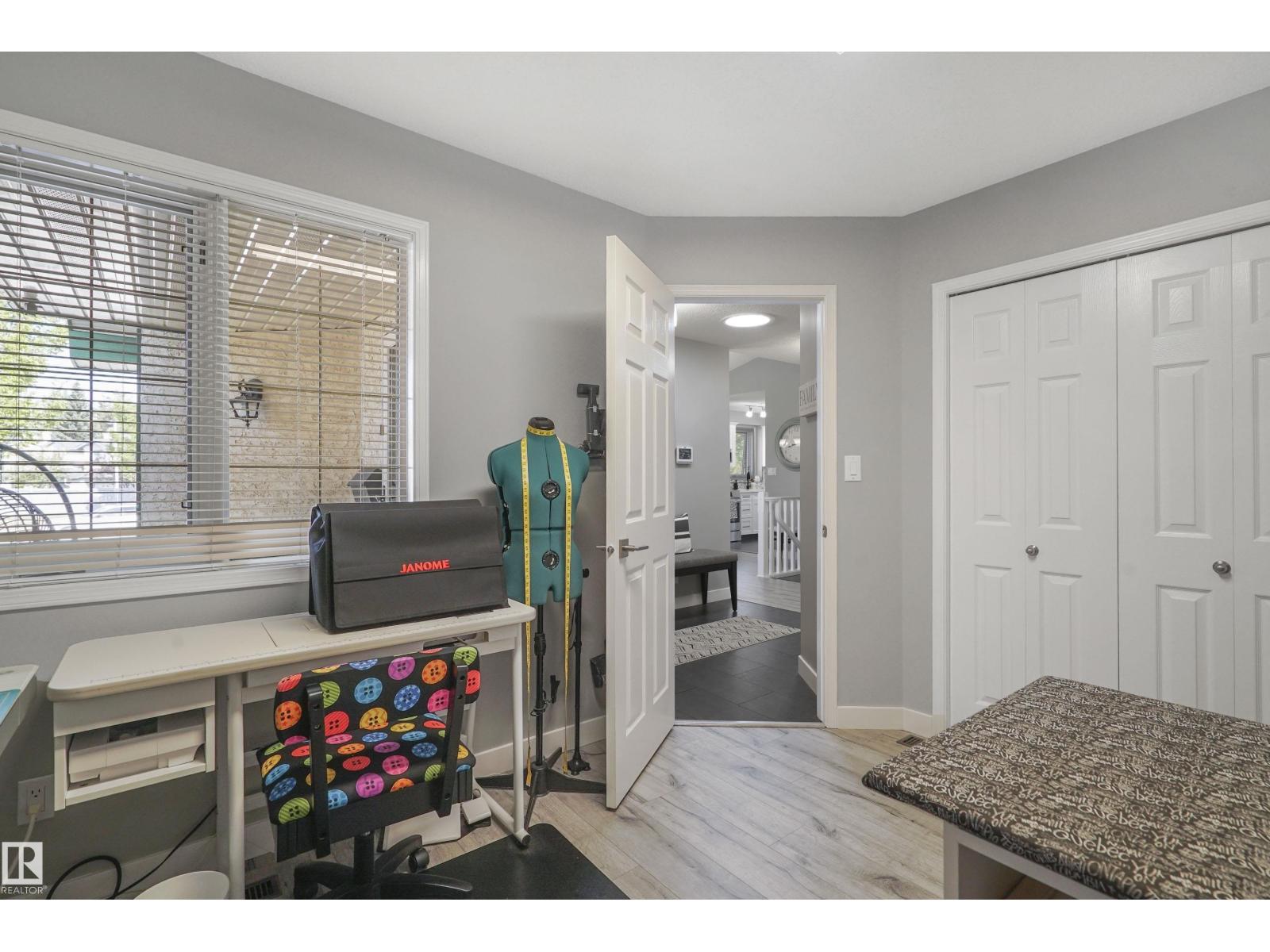 1038 Carter Crest Rd Nw, Edmonton, Alberta  T6R 2K2 - Photo 9 - E4460382