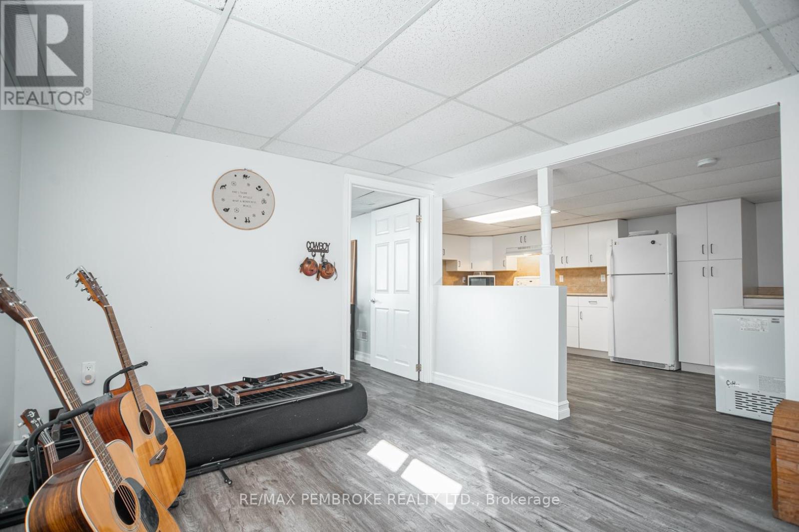 587 Moffat Street, Pembroke, Ontario  K8A 3Y2 - Photo 18 - X12439743