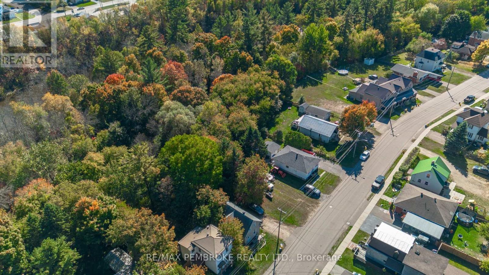 587 Moffat Street, Pembroke, Ontario  K8A 3Y2 - Photo 27 - X12439743